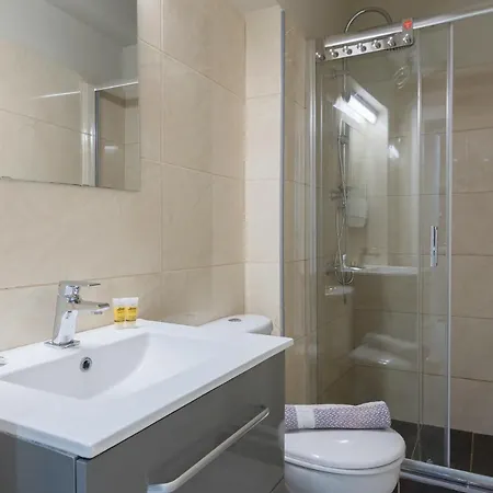 Best Located Apartment For 4Ppl #1-2